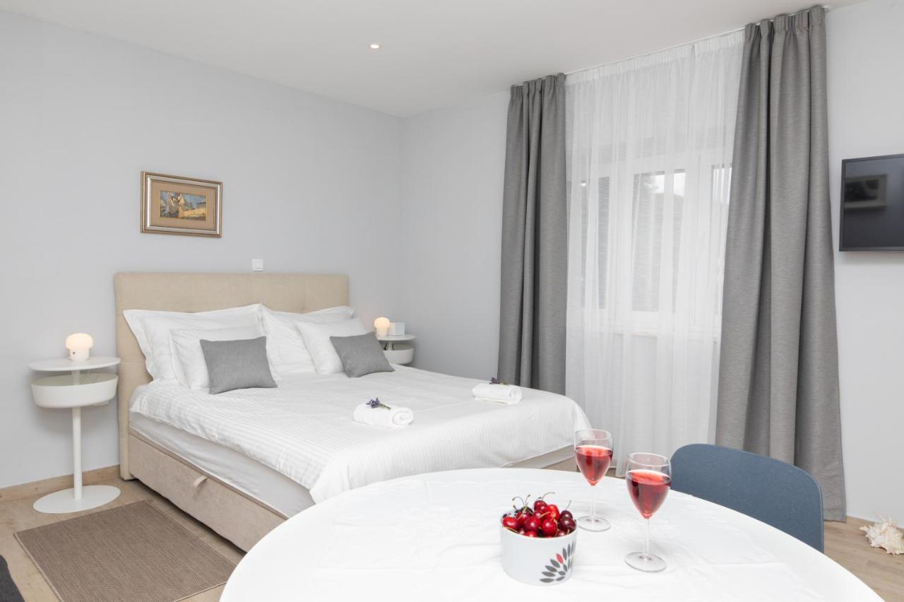 Apartman Ruzica Pucisca Luaran gambar