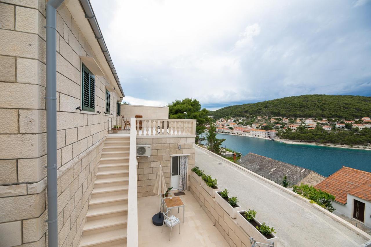 Apartman Ruzica Pucisca Luaran gambar